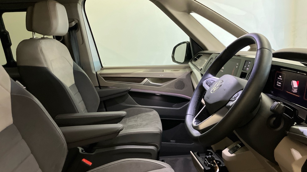 Volkswagen Multivan 2.0 TDI Style 5dr LWB DSG Diesel Estate - Image 15