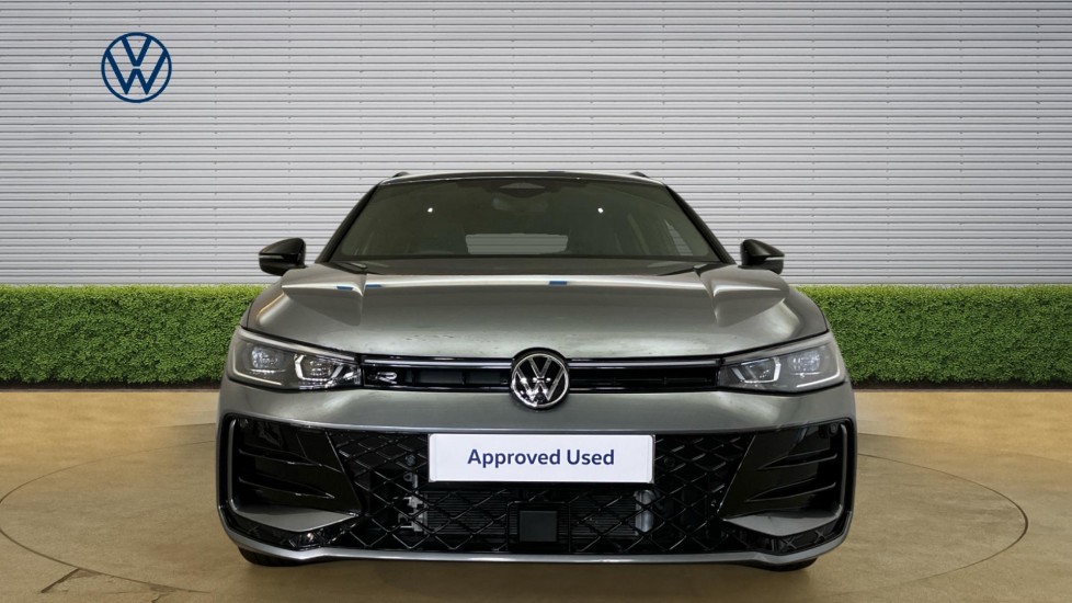 Volkswagen Passat 1.5 TSI eHybrid 272 Black Edition 5dr DSG Estate - Image 7