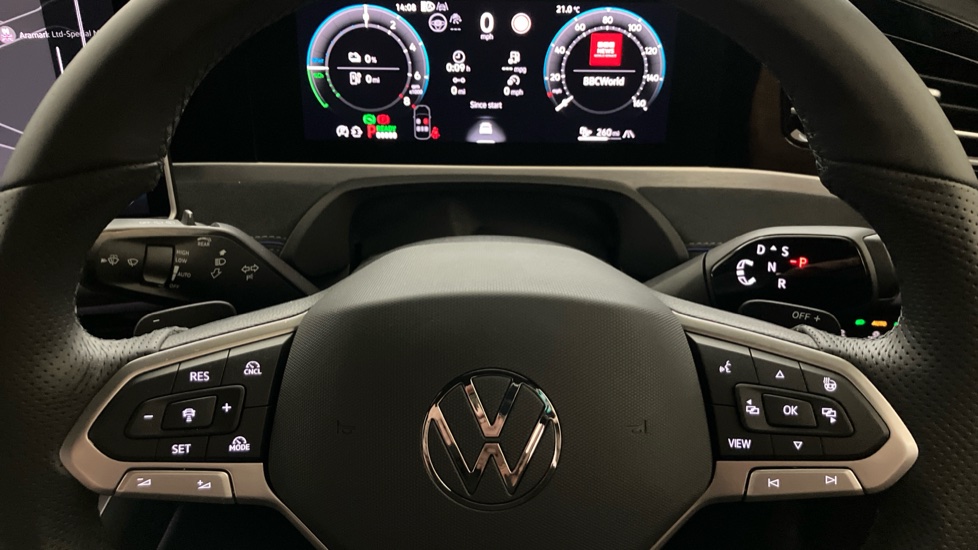 Volkswagen Passat 1.5 TSI eHybrid 272 Black Edition 5dr DSG Estate - Image 10