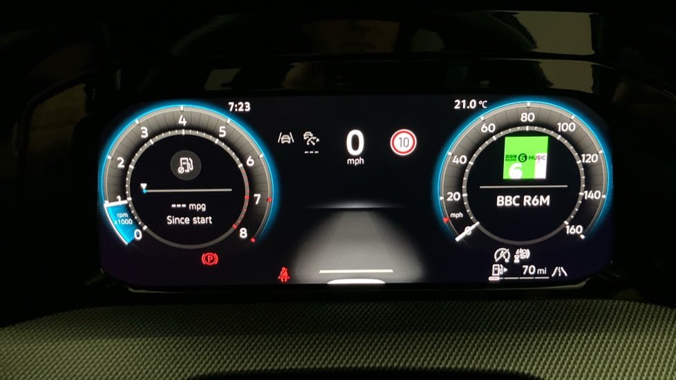 Volkswagen Golf 1.5 TSI 150 R-Line 5dr Petrol Hatchback - Image 11