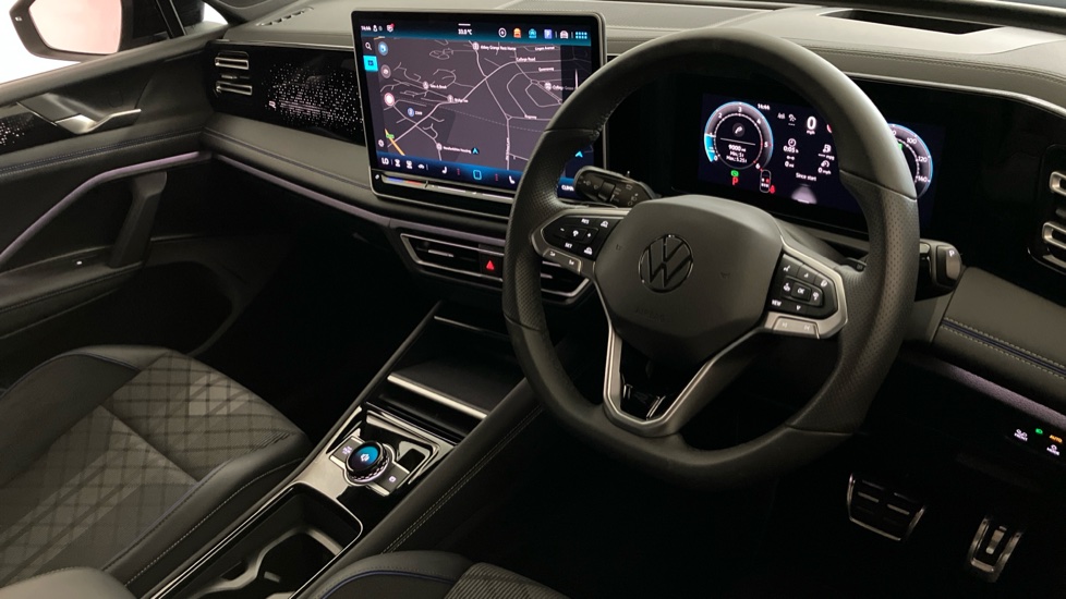 Volkswagen Tiguan 2.0 TDI R-Line 5dr DSG Diesel Estate - Image 6