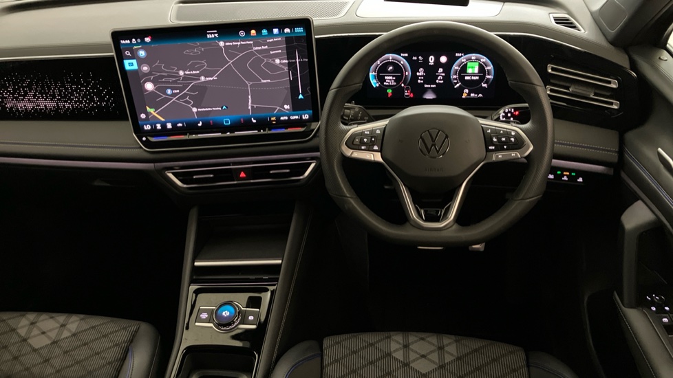 Volkswagen Tiguan 2.0 TDI R-Line 5dr DSG Diesel Estate - Image 9