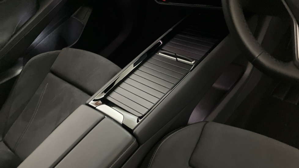Volkswagen ID.7 210kW Match Pro S Plus 86kWh 5dr Auto Electric Estate - Image 14