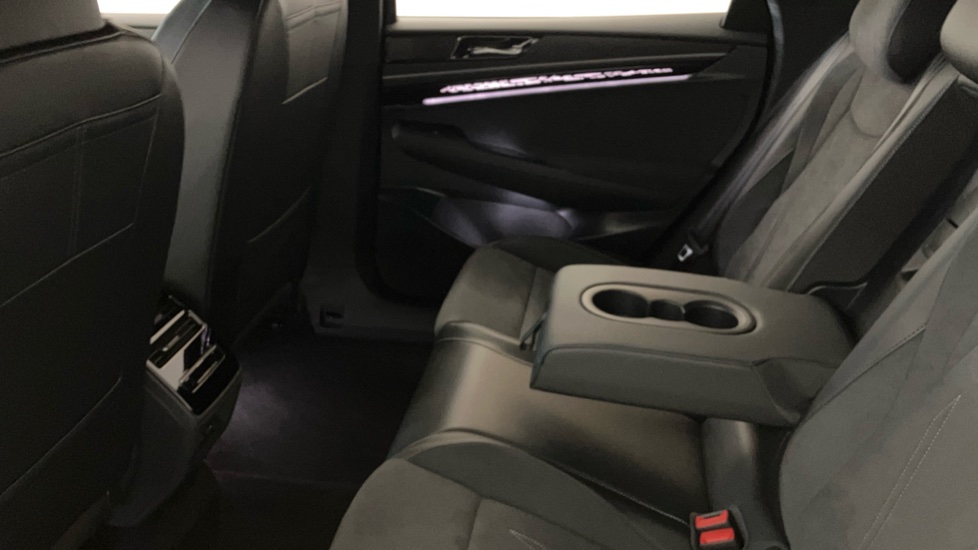 Volkswagen ID.7 210kW Match Pro S Plus 86kWh 5dr Auto Electric Estate - Image 24