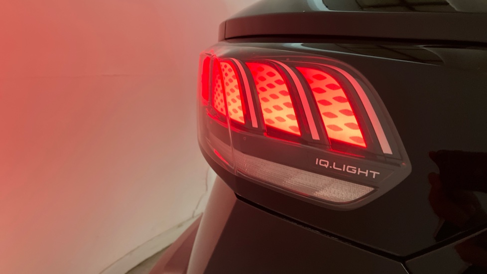 Volkswagen ID.7 210kW Match Pro S Plus 86kWh 5dr Auto Electric Estate - Image 26