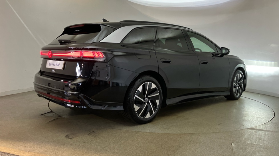 Volkswagen ID.7 210kW Match Pro S Plus 86kWh 5dr Auto Electric Estate - Image 41