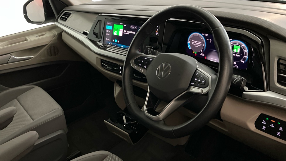 Volkswagen Multivan 2.0 TDI Life 5dr DSG Diesel Estate - Image 6