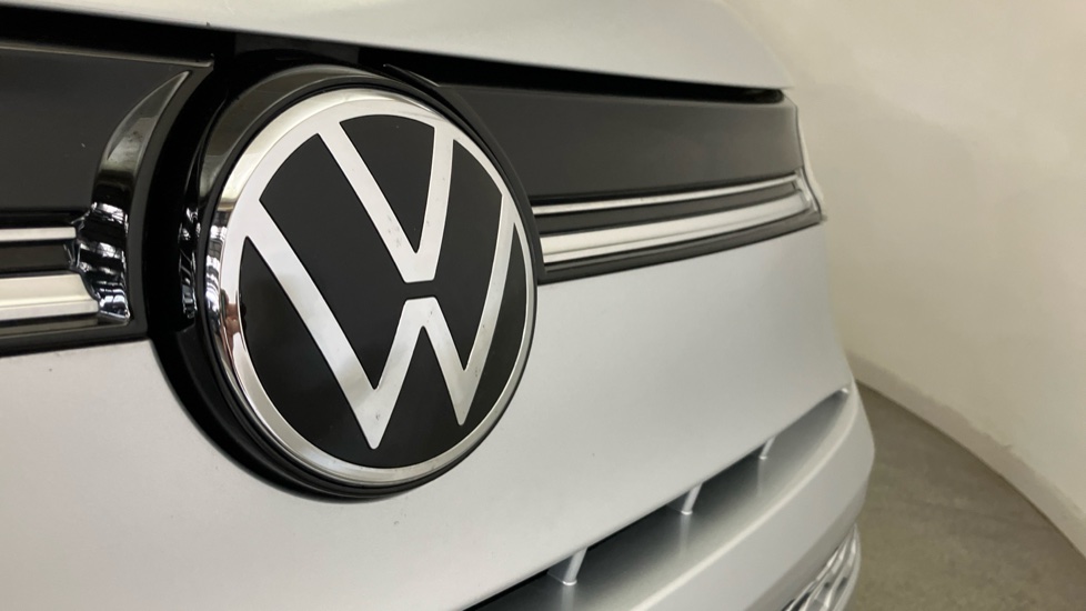 Volkswagen Multivan 2.0 TDI Life 5dr DSG Diesel Estate - Image 31