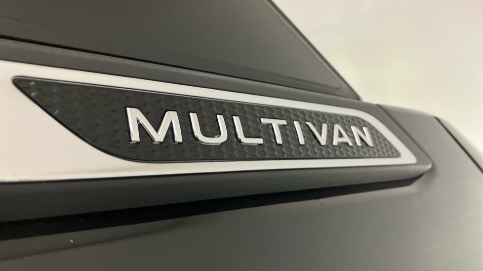 Volkswagen Multivan 2.0 TDI Style 5dr DSG Diesel Estate - Image 24