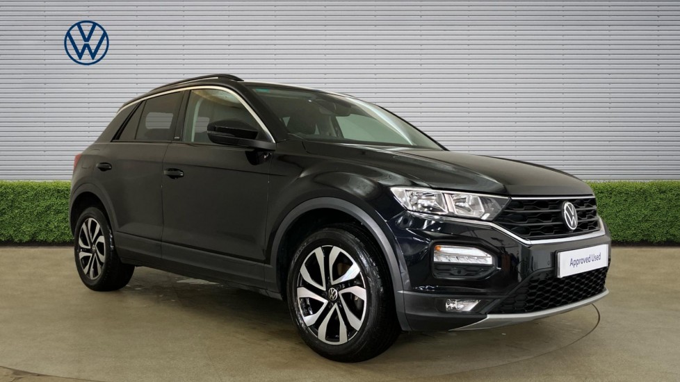 Volkswagen T-Roc 1.5 TSI EVO Active 5dr Petrol Hatchback - Image 1