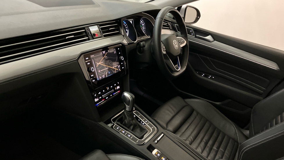 Volkswagen Passat 1.4 TSI PHEV GTE 5dr DSG Estate - Image 2