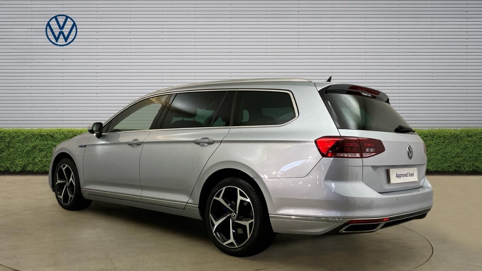 Volkswagen Passat 1.4 TSI PHEV GTE 5dr DSG Estate - Image 3