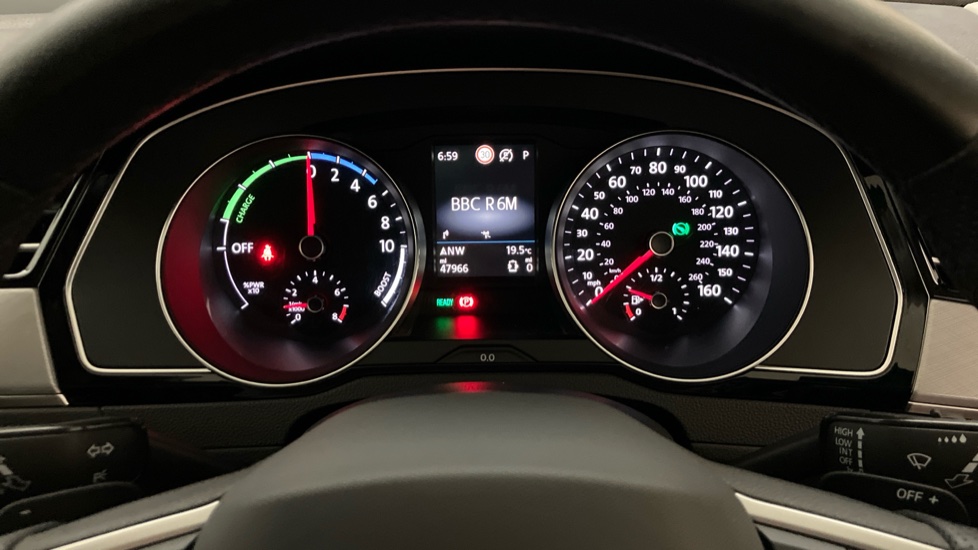Volkswagen Passat 1.4 TSI PHEV GTE 5dr DSG Estate - Image 11