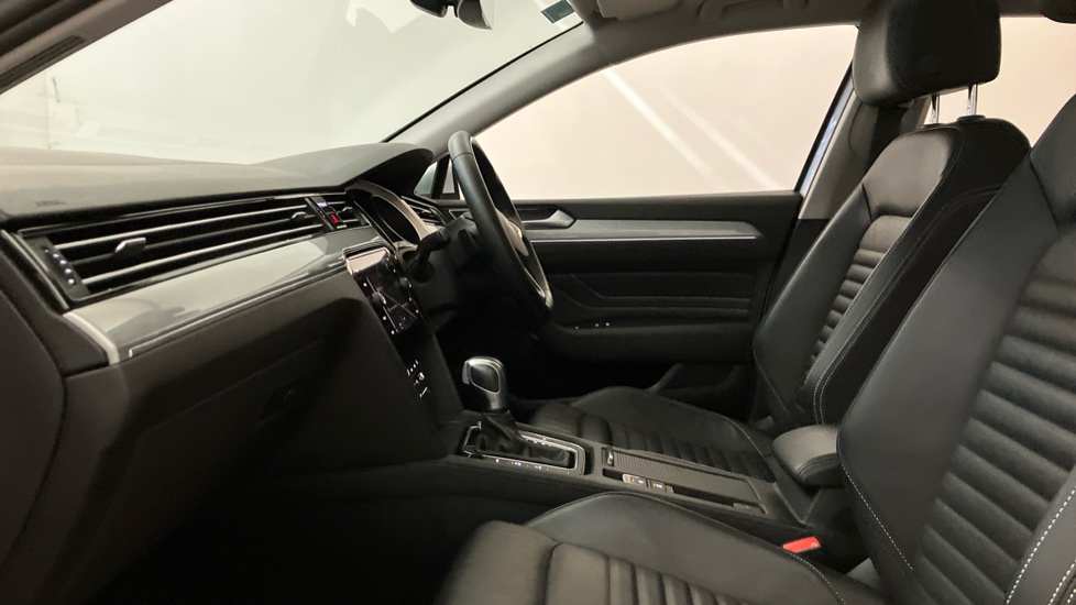 Volkswagen Passat 1.4 TSI PHEV GTE 5dr DSG Estate - Image 22