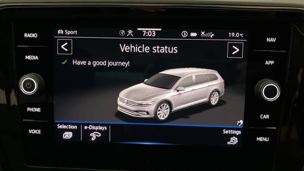 Volkswagen Passat 1.4 TSI PHEV GTE 5dr DSG Estate - Image 34