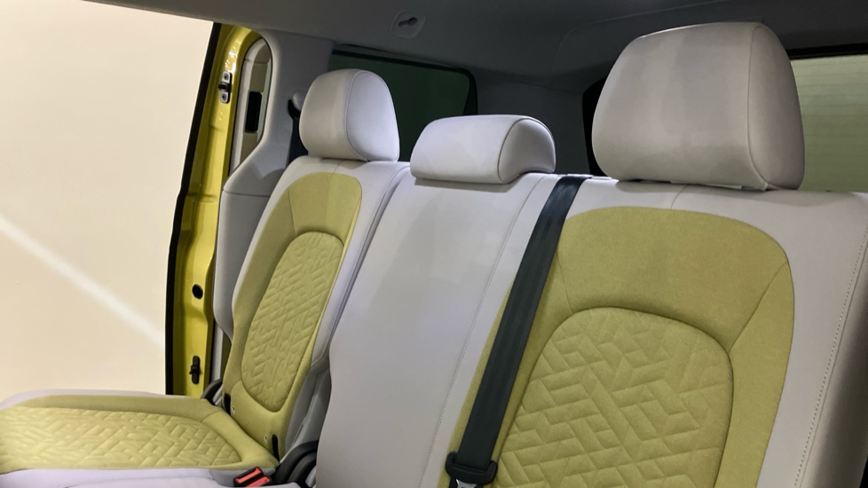 Volkswagen ID. Buzz 150kW 1ST Edition Pro 77kWh 5dr Auto Electric Estate - Image 16