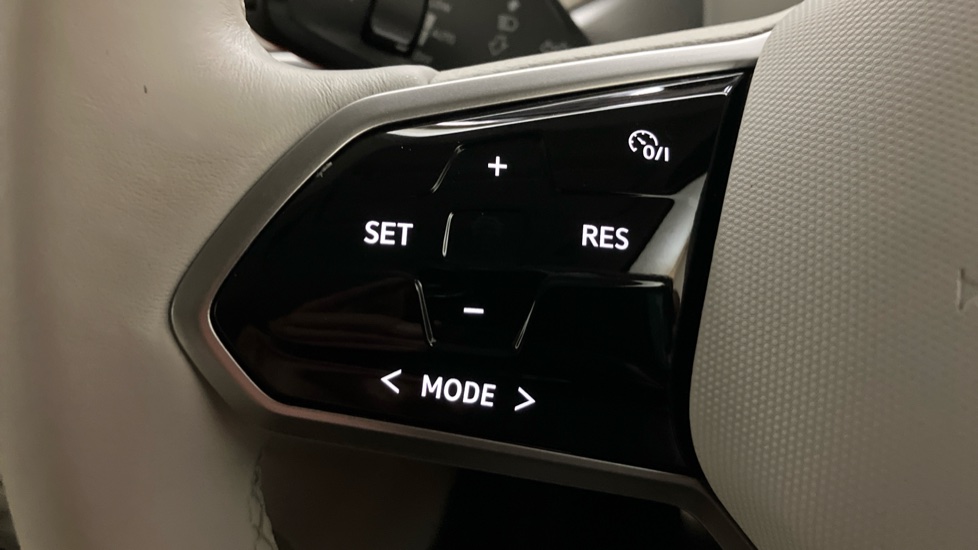 Volkswagen ID. Buzz 150kW 1ST Edition Pro 77kWh 5dr Auto Electric Estate - Image 17