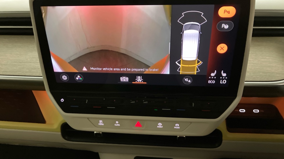 Volkswagen ID. Buzz 150kW 1ST Edition Pro 77kWh 5dr Auto Electric Estate - Image 22