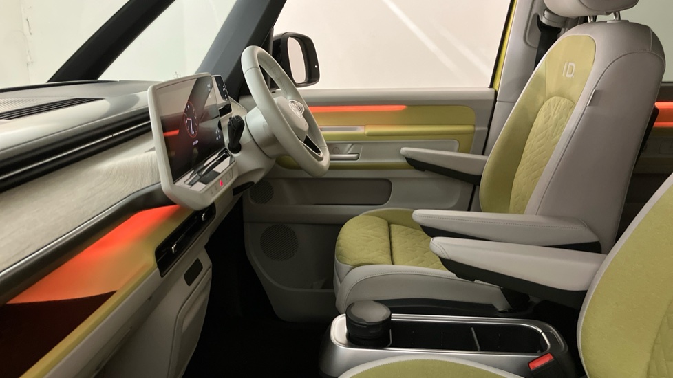 Volkswagen ID. Buzz 150kW 1ST Edition Pro 77kWh 5dr Auto Electric Estate - Image 25
