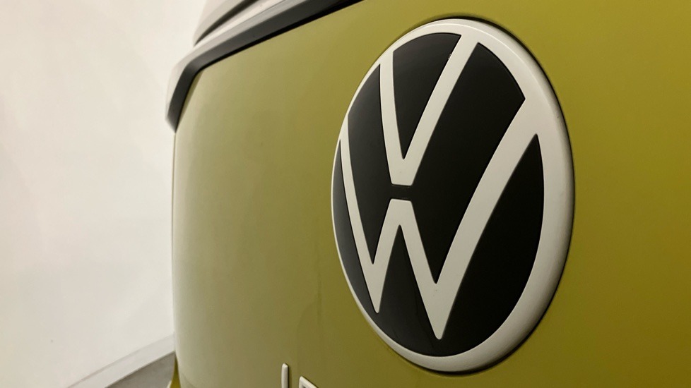 Volkswagen ID. Buzz 150kW 1ST Edition Pro 77kWh 5dr Auto Electric Estate - Image 28