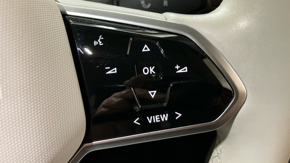 Volkswagen ID. Buzz 150kW 1ST Edition Pro 77kWh 5dr Auto Electric Estate - Image 18