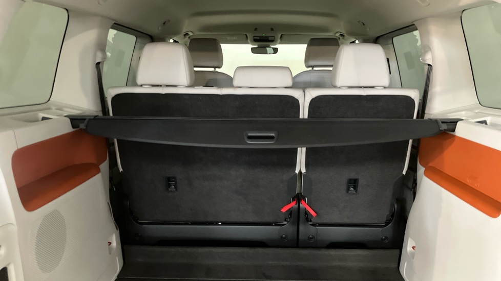 Volkswagen ID. Buzz 150kW 1ST Edition Pro 77kWh 5dr Auto Electric Estate - Image 20