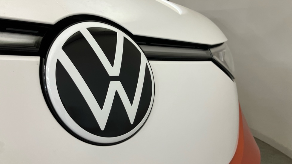 Volkswagen ID. Buzz 150kW 1ST Edition Pro 77kWh 5dr Auto Electric Estate - Image 41