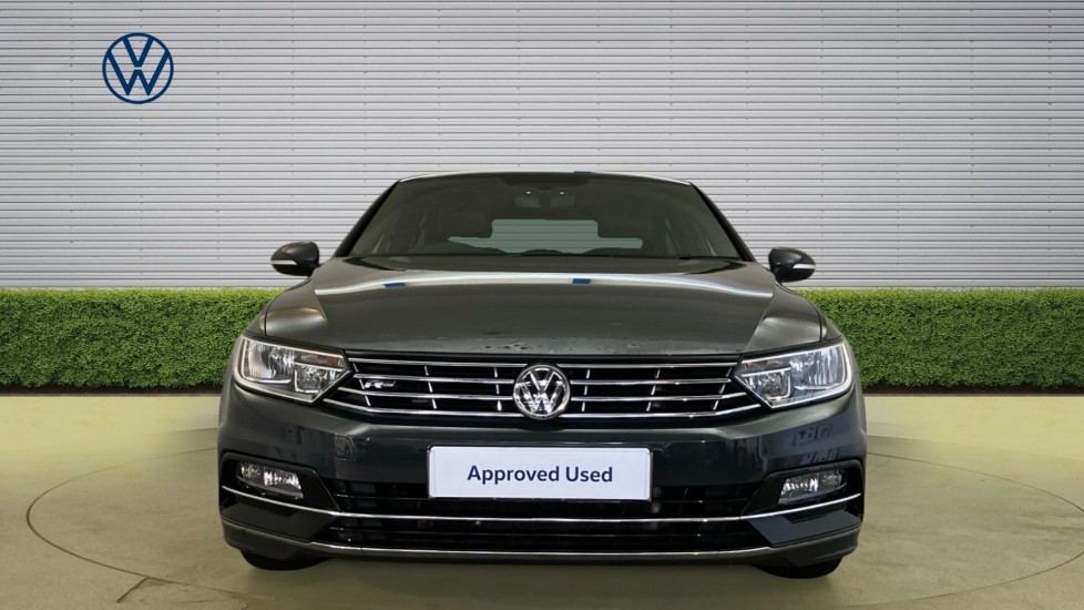 Volkswagen Passat 2.0 TDI R-Line 4dr [Panoramic Roof] Diesel Saloon - Image 7