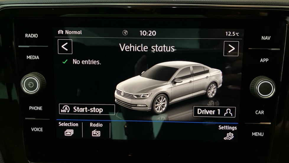 Volkswagen Passat 2.0 TDI R-Line 4dr [Panoramic Roof] Diesel Saloon - Image 43