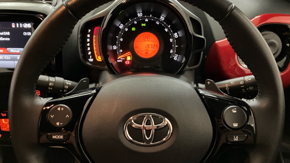 Toyota Aygo 1.0 VVT-i X-Clusiv 5dr x-shift Petrol Hatchback - Image 10
