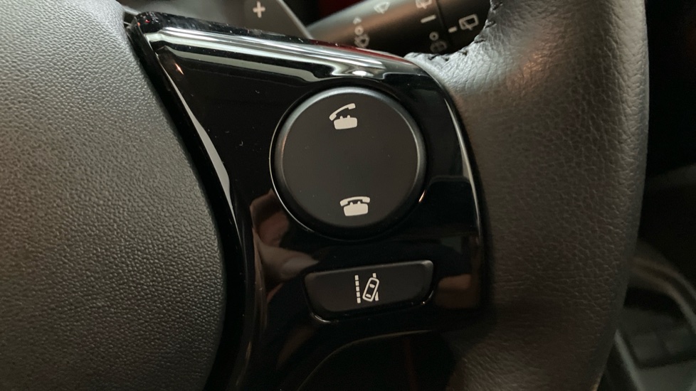 Toyota Aygo 1.0 VVT-i X-Clusiv 5dr x-shift Petrol Hatchback - Image 18