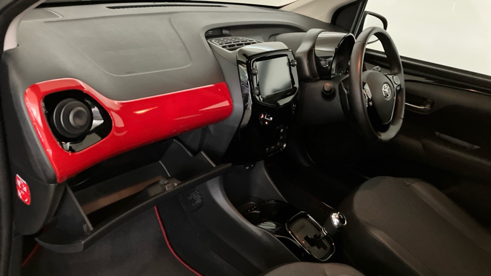 Toyota Aygo 1.0 VVT-i X-Clusiv 5dr x-shift Petrol Hatchback - Image 35