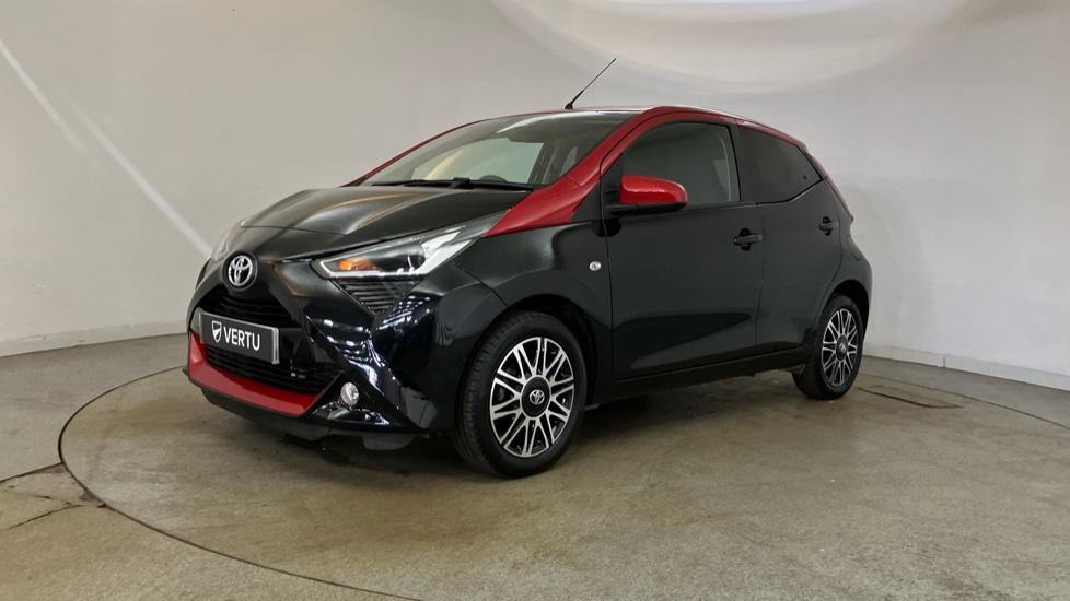 Toyota Aygo 1.0 VVT-i X-Clusiv 5dr x-shift Petrol Hatchback - Image 45