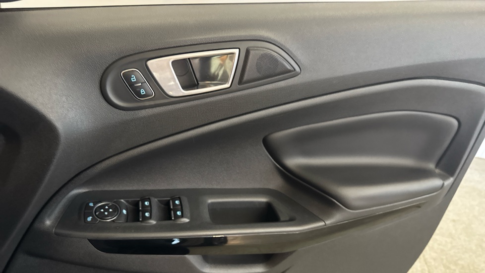Ford EcoSport 1.0 EcoBoost 125 ST-Line 5dr Petrol Hatchback - Image 19