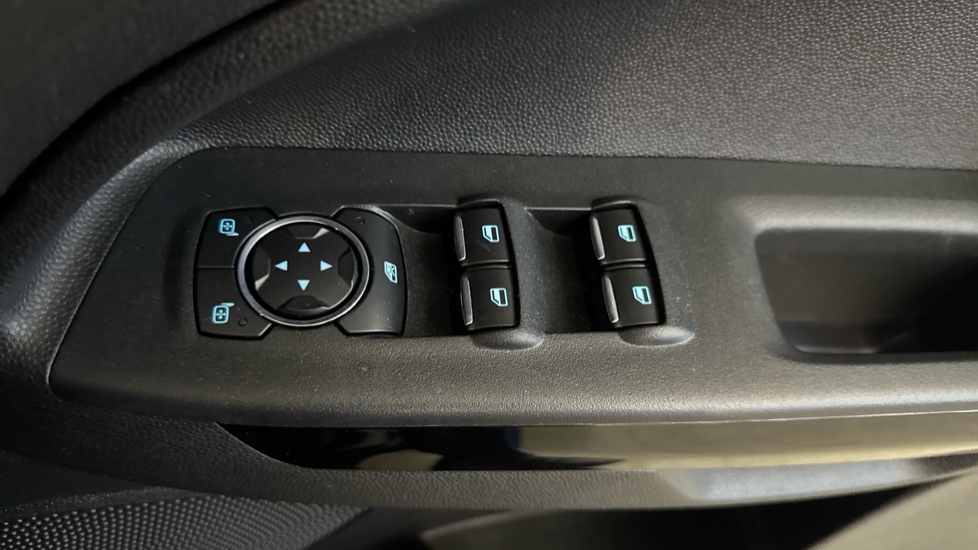 Ford EcoSport 1.0 EcoBoost 125 ST-Line 5dr Petrol Hatchback - Image 40