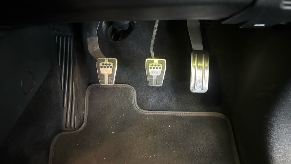 Ford EcoSport 1.0 EcoBoost 125 ST-Line 5dr Petrol Hatchback - Image 41