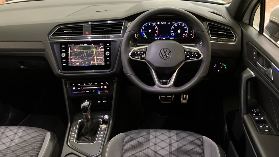 Volkswagen Tiguan 1.5 TSI 150 R-Line 5dr DSG Petrol Estate - Image 9