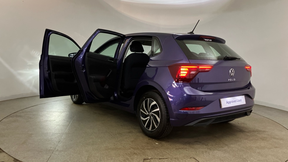 Volkswagen Polo 1.0 TSI Life 5dr DSG Petrol Hatchback - Image 38
