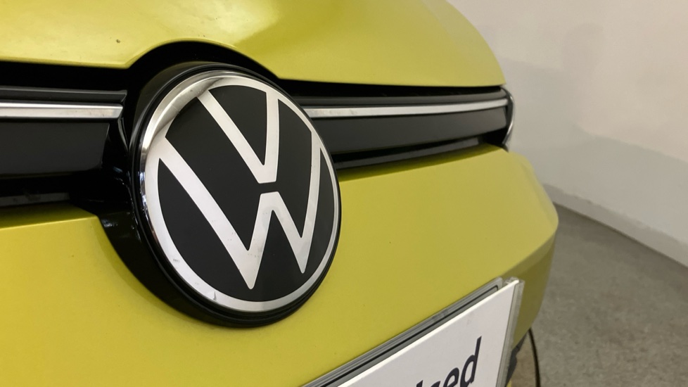 Volkswagen Golf 1.5 TSI Life 5dr Petrol Hatchback - Image 37