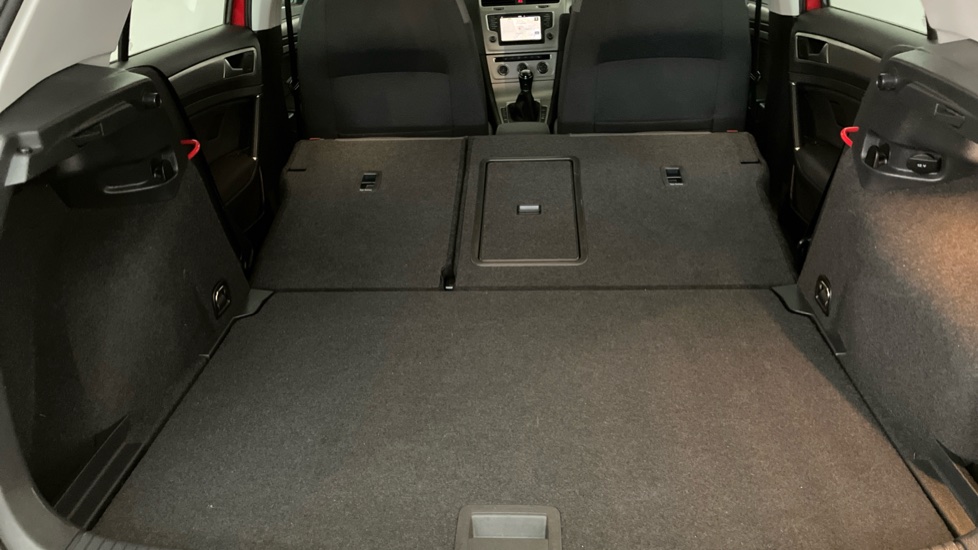 Volkswagen Golf 1.4 TSI 125 Match Edition 5dr Petrol Hatchback - Image 32