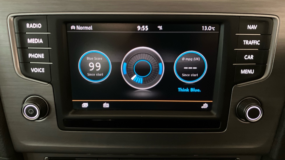 Volkswagen Golf 1.4 TSI 125 Match Edition 5dr Petrol Hatchback - Image 36