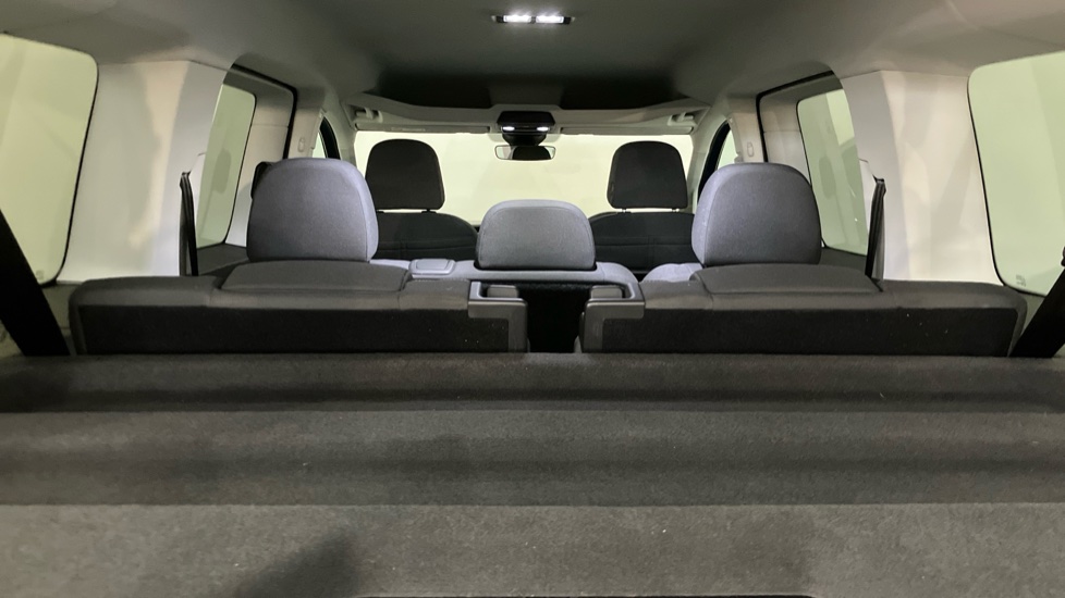 Volkswagen Caddy Maxi 1.5 TSI Life 5dr DSG Petrol Estate - Image 20