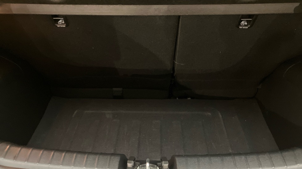 Kia Picanto 1.25 3 5dr Petrol Hatchback - Image 20