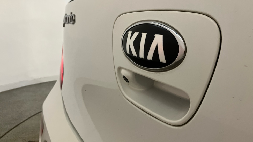Kia Picanto 1.25 3 5dr Petrol Hatchback - Image 23