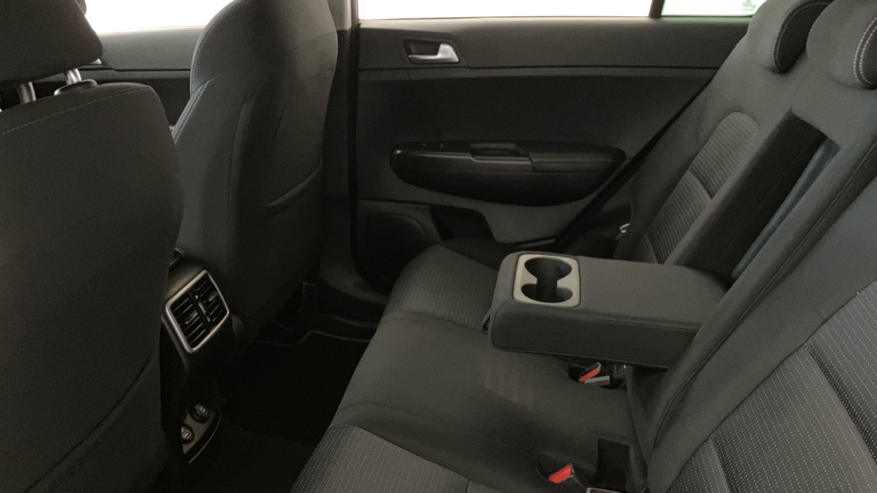 Kia Sportage 1.6T GDi ISG 2 5dr [AWD] Petrol Estate - Image 22