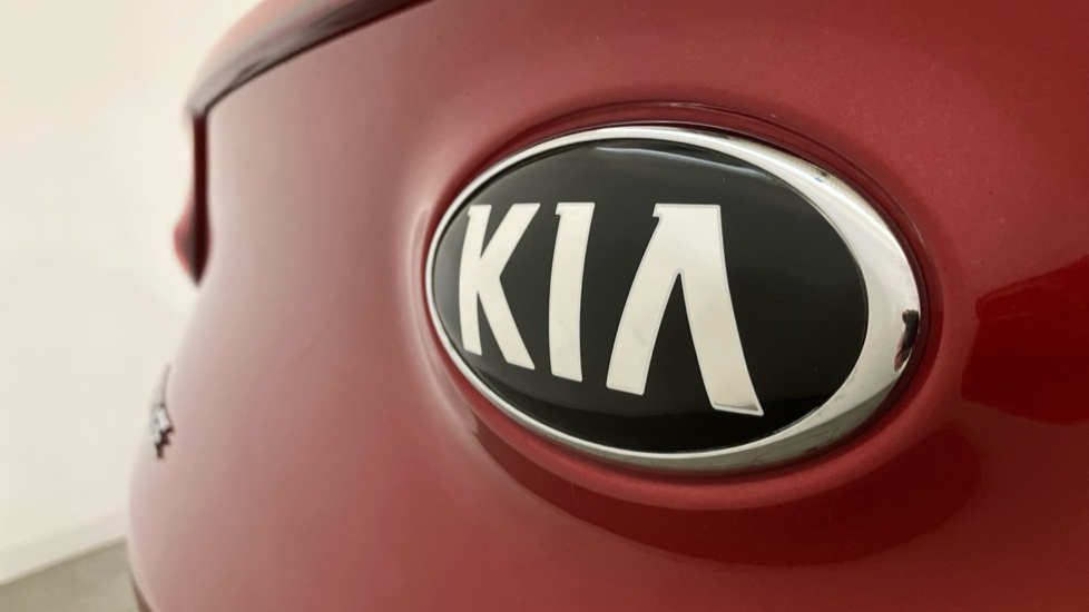 Kia Sportage 1.6T GDi ISG 2 5dr [AWD] Petrol Estate - Image 24