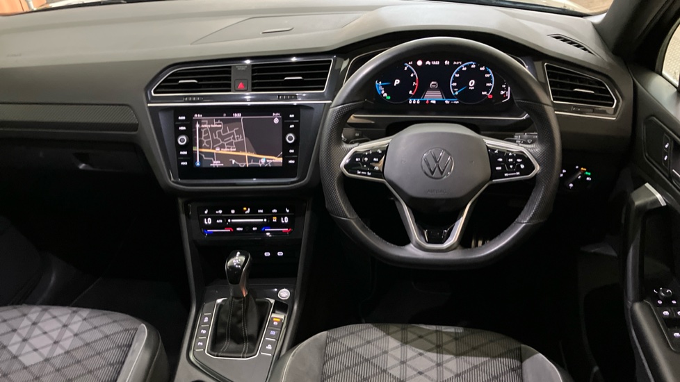 Volkswagen Tiguan 1.5 TSI 150 R-Line 5dr DSG Petrol Estate - Image 9