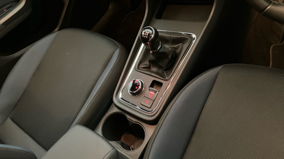 SEAT Ateca 1.5 TSI EVO SE Technology [EZ] 5dr Petrol Estate - Image 14