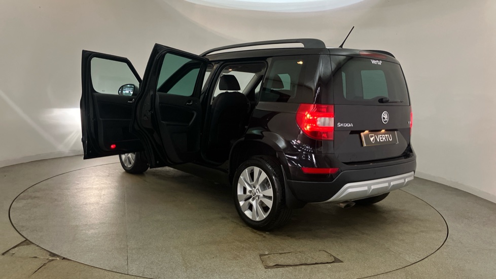 Skoda Yeti Outdoor 1.2 TSI [110] SE L 5dr Petrol Estate - Image 42
