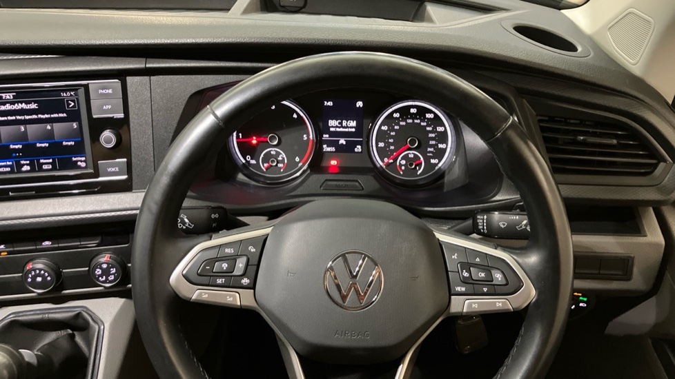 Volkswagen Transporter T30 Lwb Diesel 2.0 TDI 150 Highline Van - Image 9